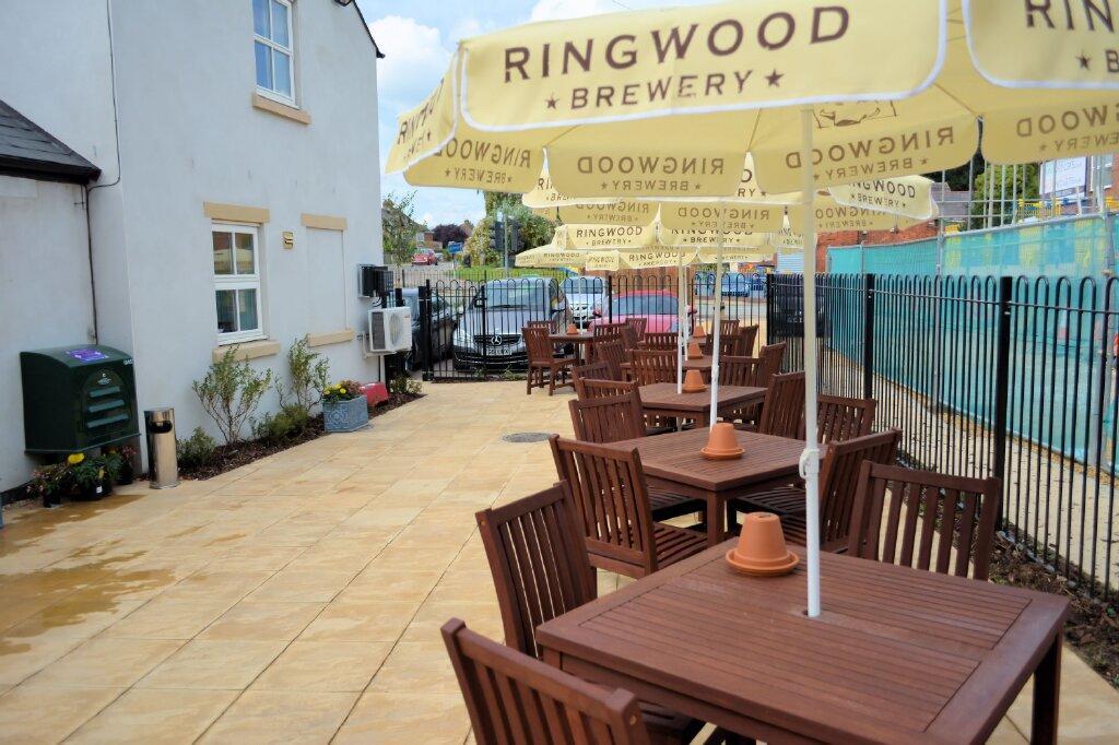 The Swan @Old Stratford Hotel Milton Keynes Exterior photo